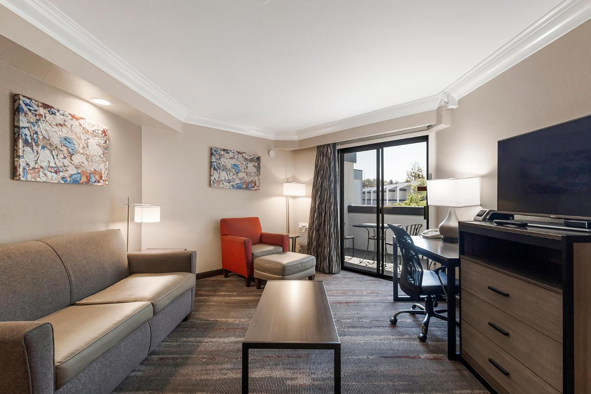 Best Western Plus Wine Country Inn & Suites Санта-Роза Экстерьер фото