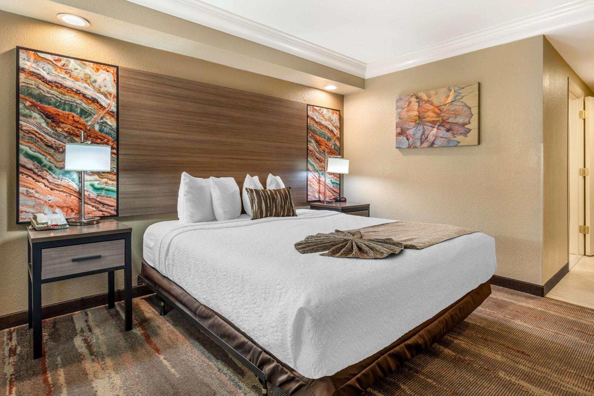 Best Western Plus Wine Country Inn & Suites Санта-Роза Экстерьер фото