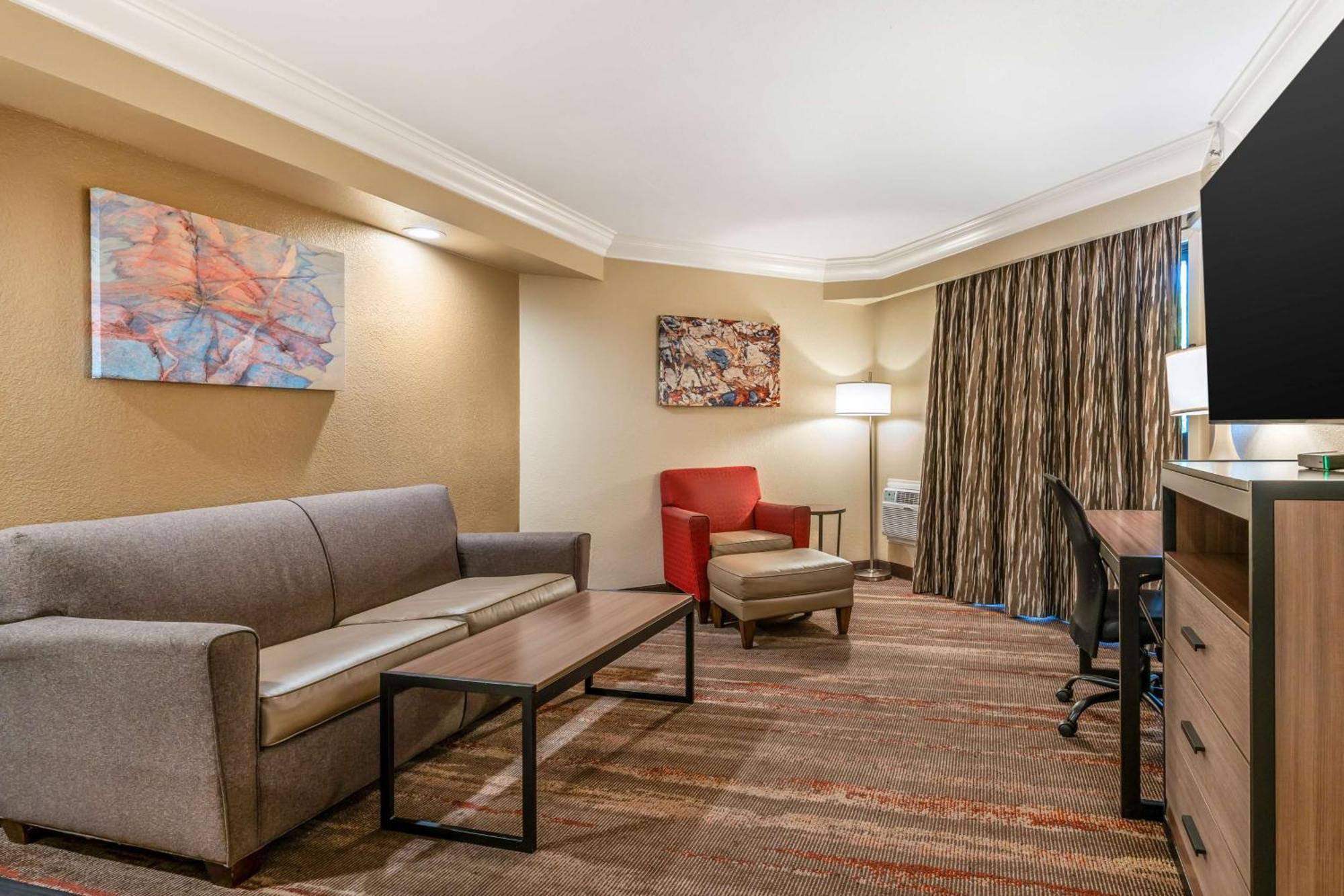 Best Western Plus Wine Country Inn & Suites Санта-Роза Экстерьер фото