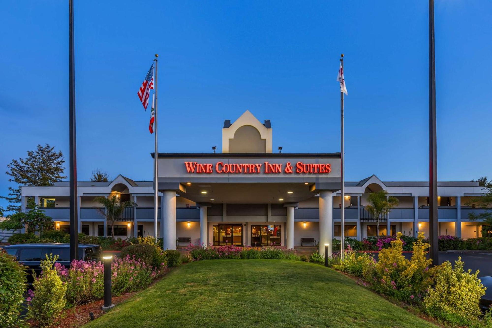 Best Western Plus Wine Country Inn & Suites Санта-Роза Экстерьер фото