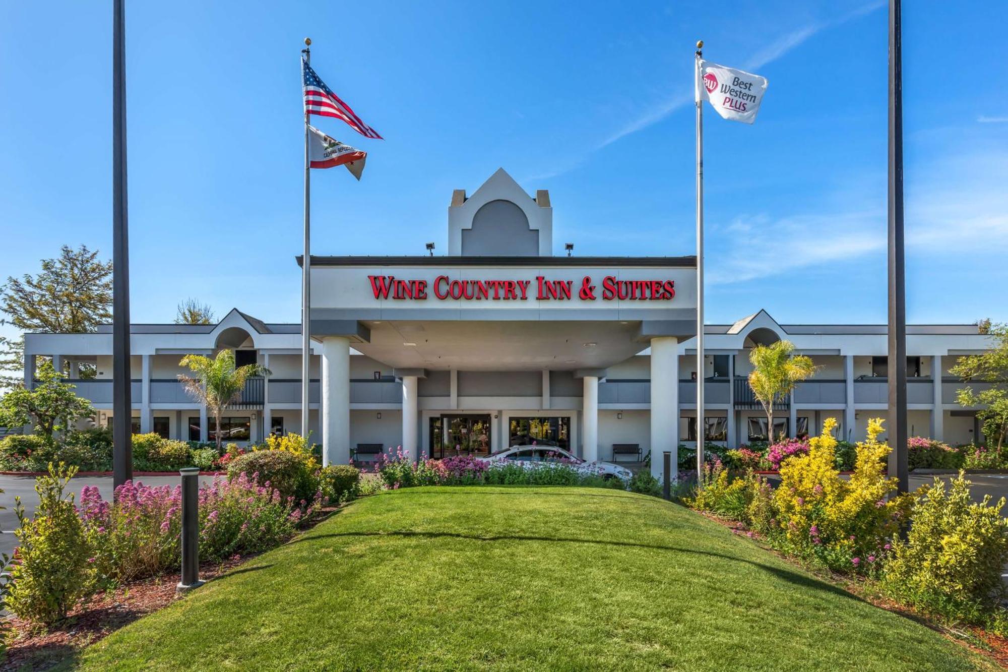 Best Western Plus Wine Country Inn & Suites Санта-Роза Экстерьер фото